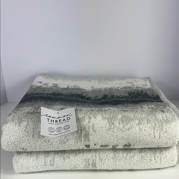 Common Thread Bath Towel Set Gray White Abstract Pattern 100% Cotton 2 pc NEW - Picture 1 of 9